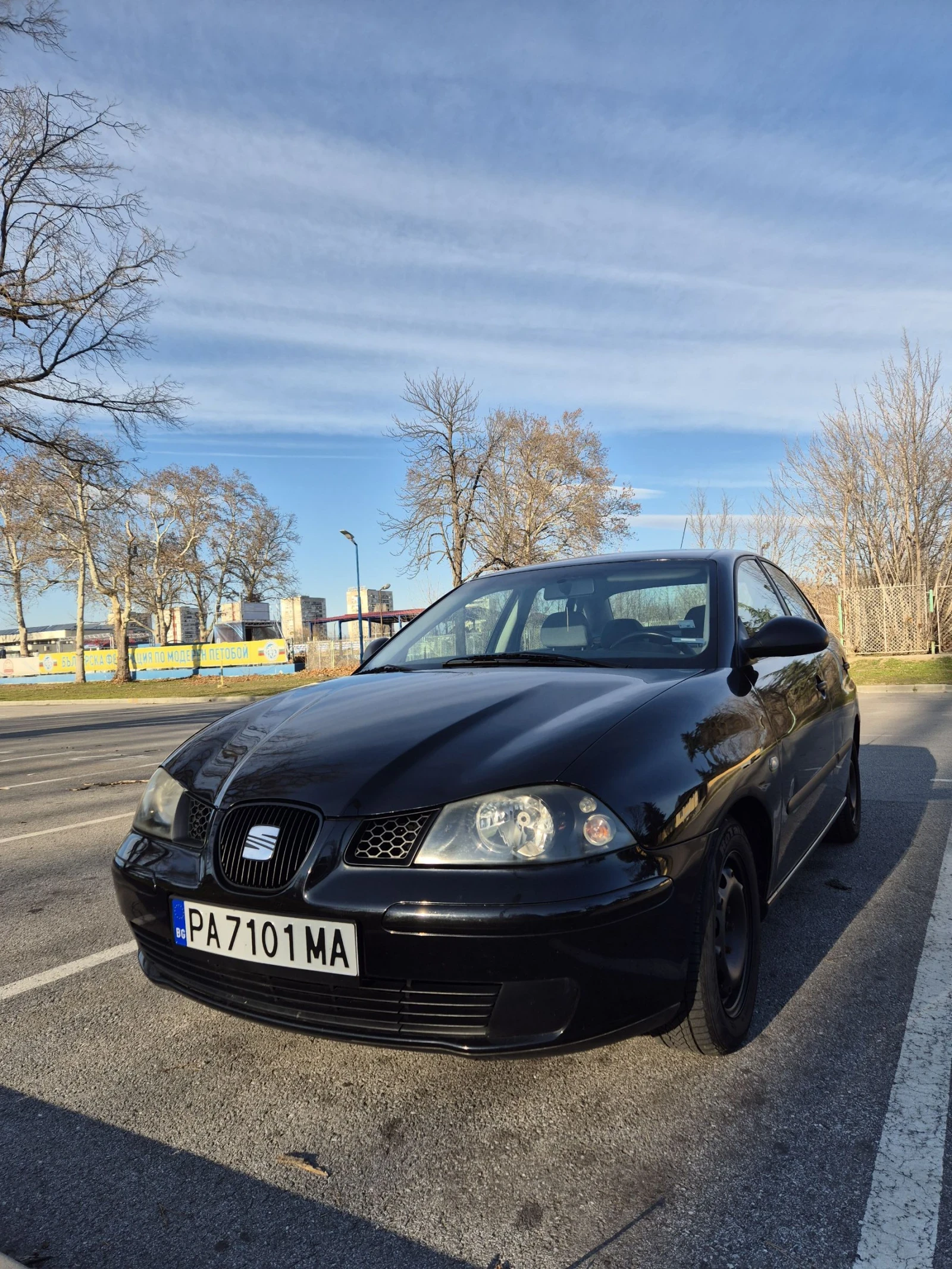 Seat Cordoba, снимка 3 - Автомобили и джипове - 54583265