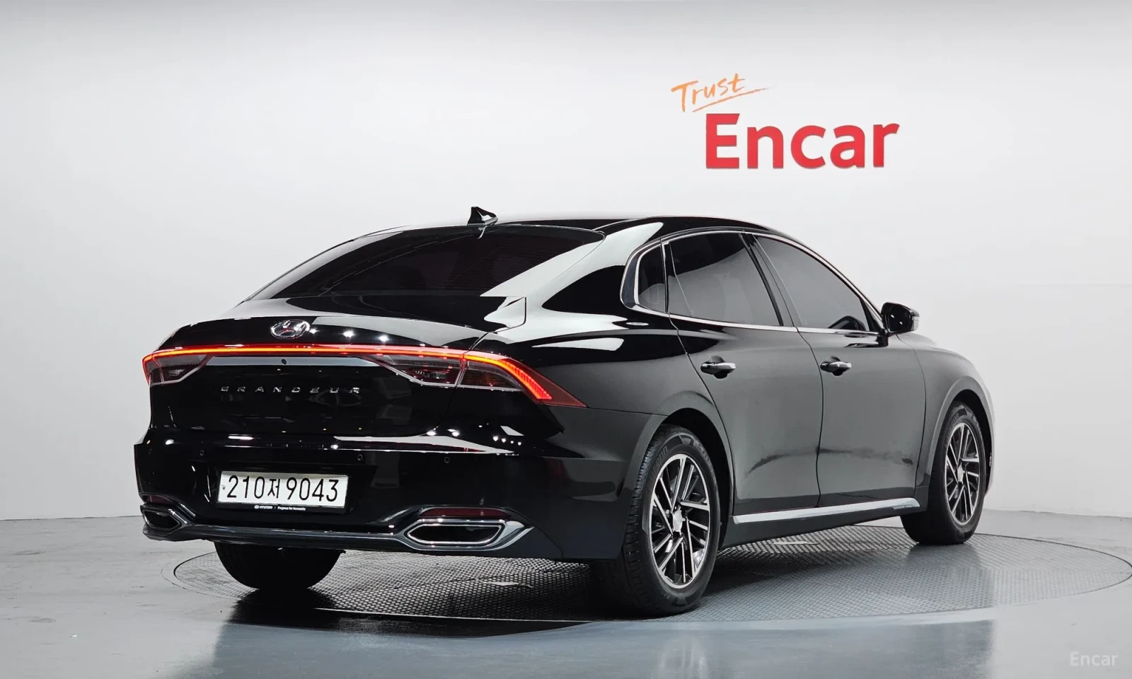 Hyundai Grandeur 2.5, снимка 2 - Автомобили и джипове - 54602915