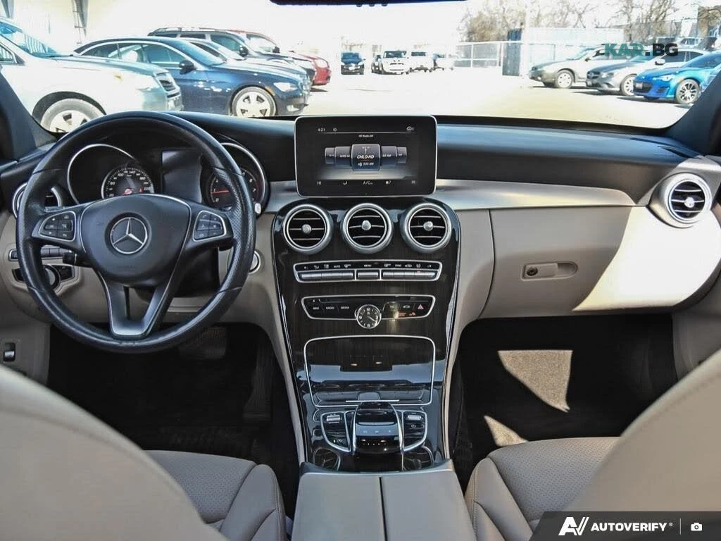 Mercedes-Benz C 300 4MATIC* AMG Sport Package* АвтоКредит* (ЦЕНА ДО БГ, снимка 13 - Автомобили и джипове - 54634982
