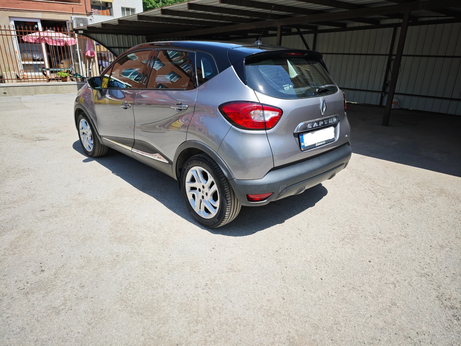 Renault Captur 1.2 TCe, снимка 6 - Автомобили и джипове - 54979493