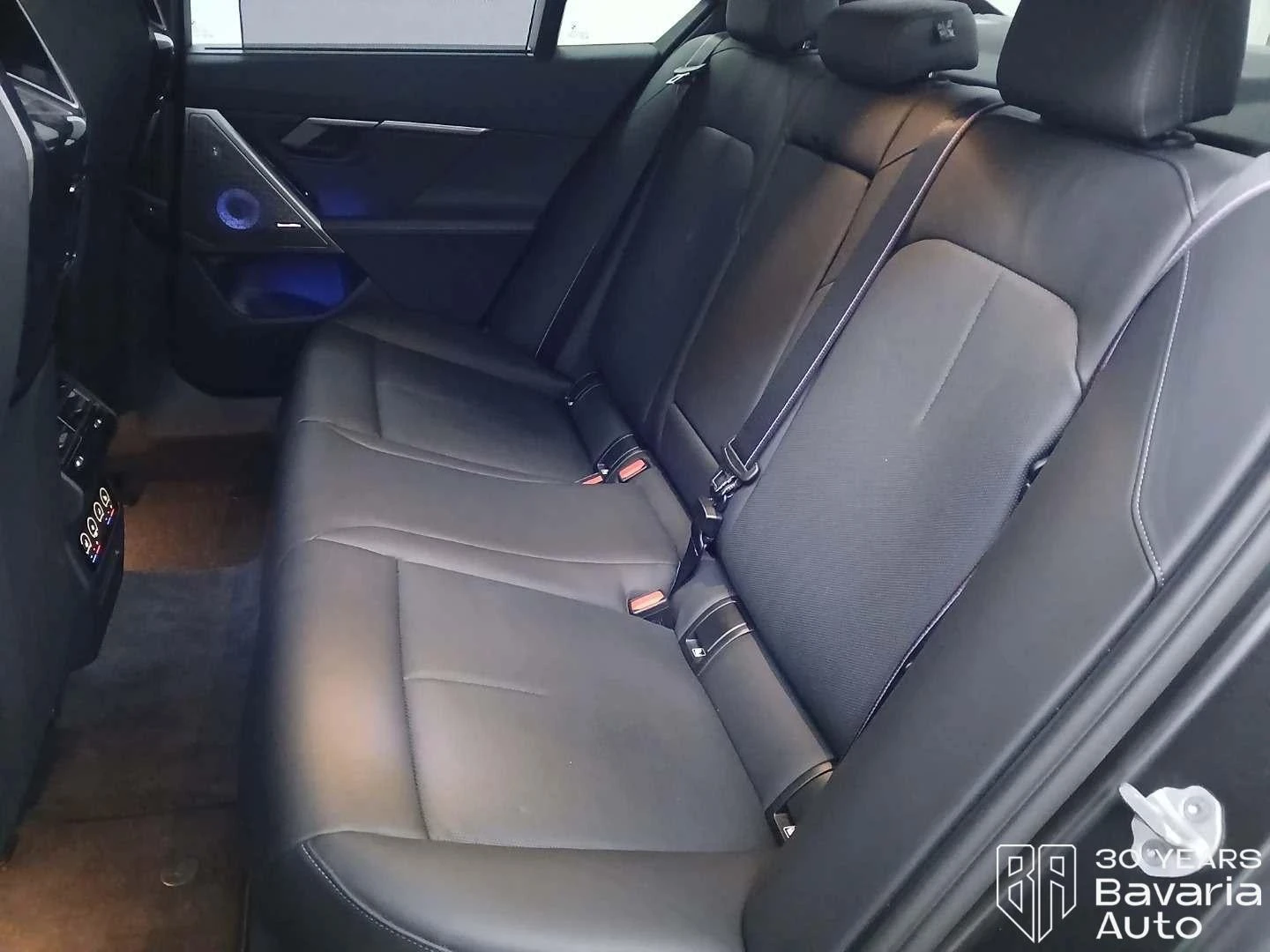 BMW M5 Sportautomatic, снимка 8 - Автомобили и джипове - 55018749