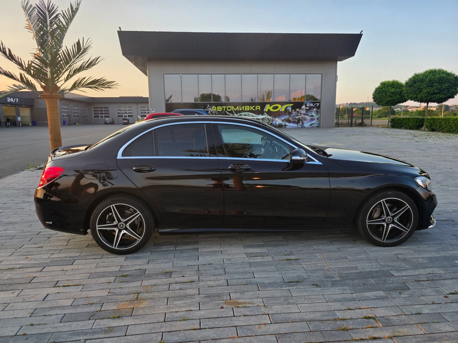 Mercedes-Benz C 220 Amg line, снимка 5 - Автомобили и джипове - 55272777