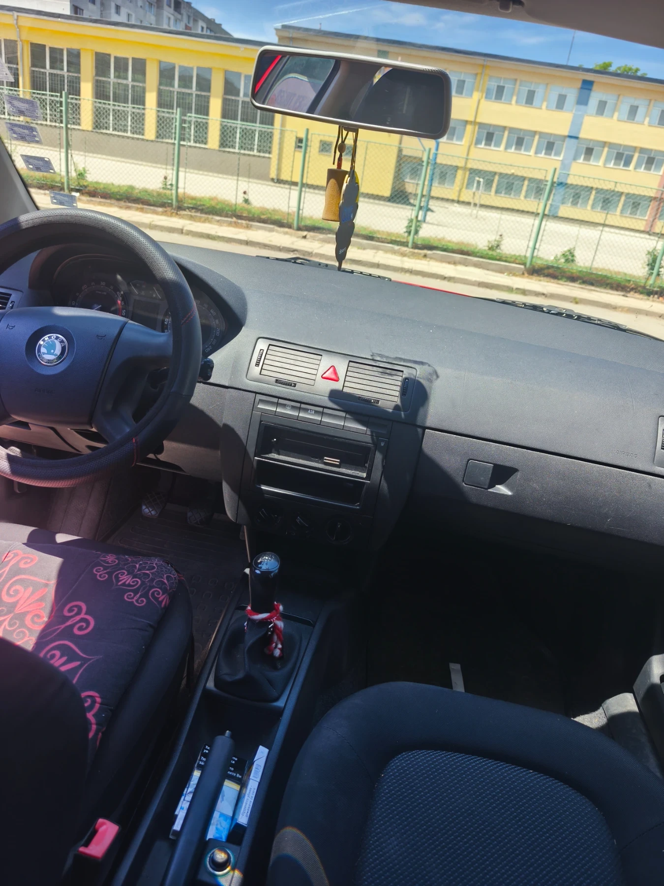Skoda Fabia Комби, снимка 2 - Автомобили и джипове - 55360606