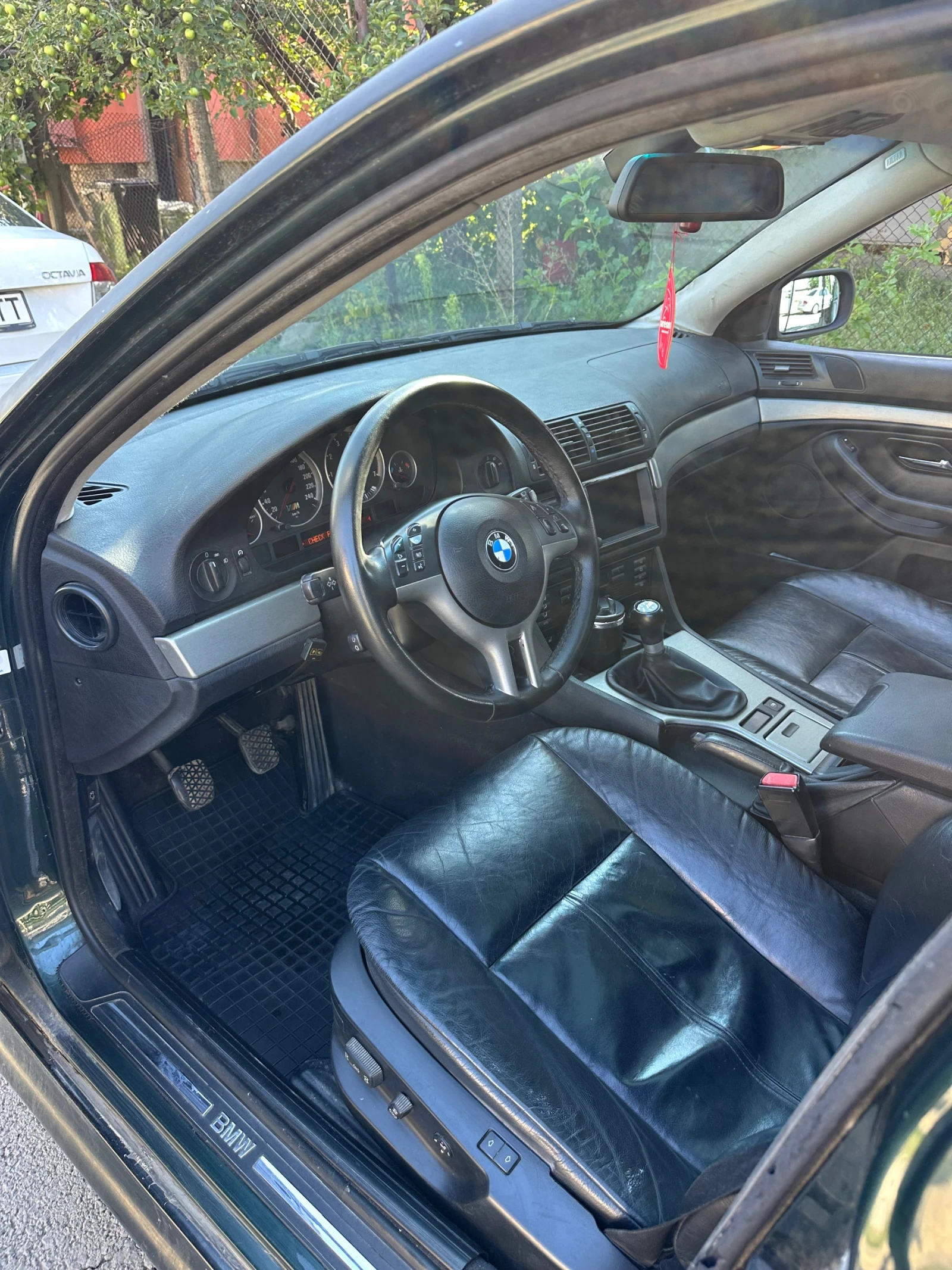 BMW 528 LPG, снимка 8 - Автомобили и джипове - 55466682