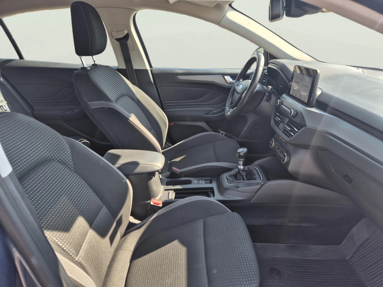 Ford Focus 1.0 EcoBoost, снимка 10 - Автомобили и джипове - 55579717