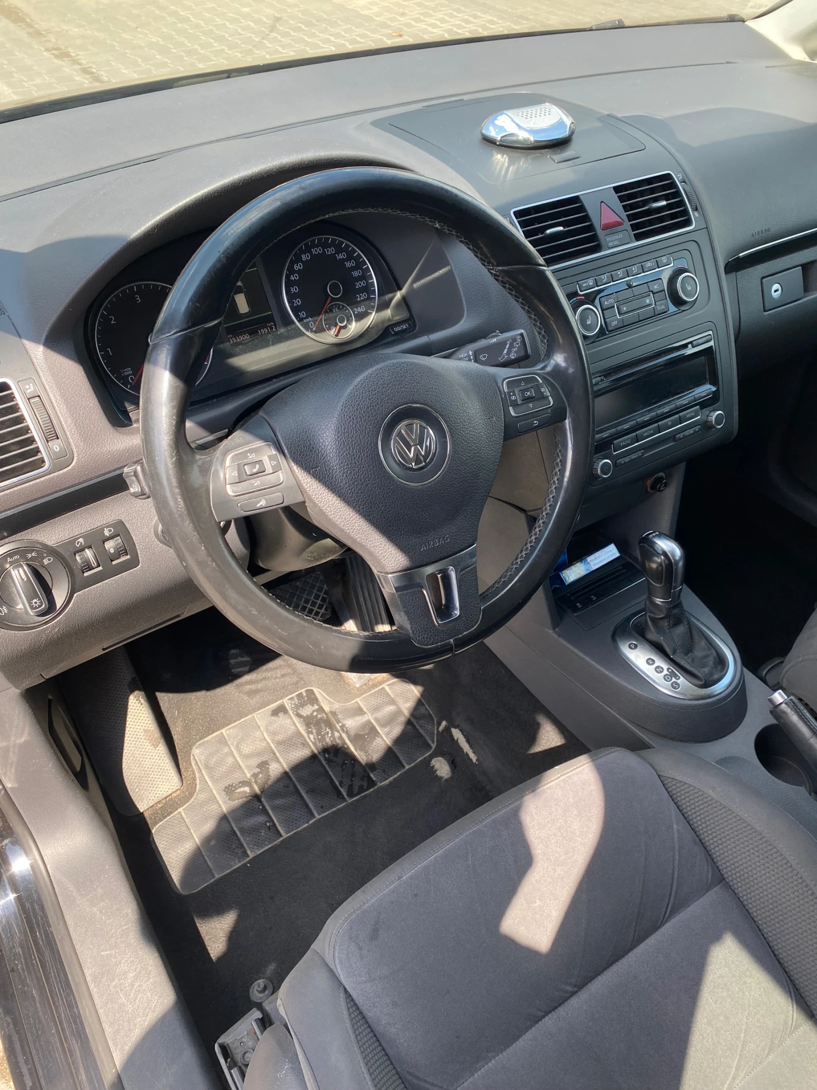 VW Touran, снимка 5 - Автомобили и джипове - 55629242