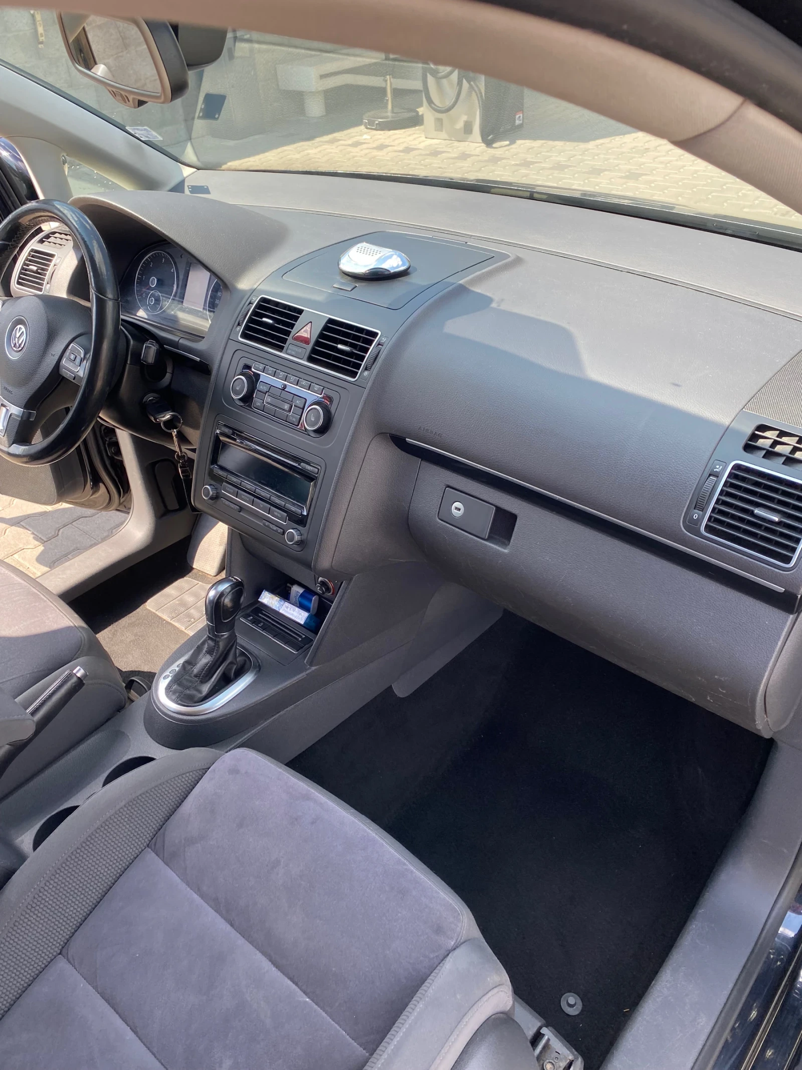 VW Touran, снимка 7 - Автомобили и джипове - 55629242