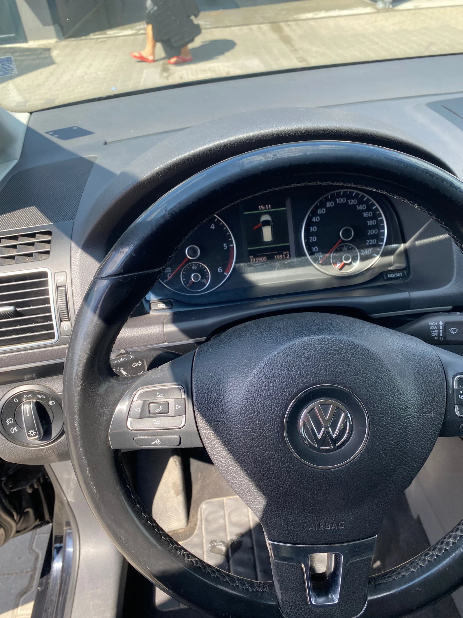 VW Touran, снимка 6 - Автомобили и джипове - 55629242