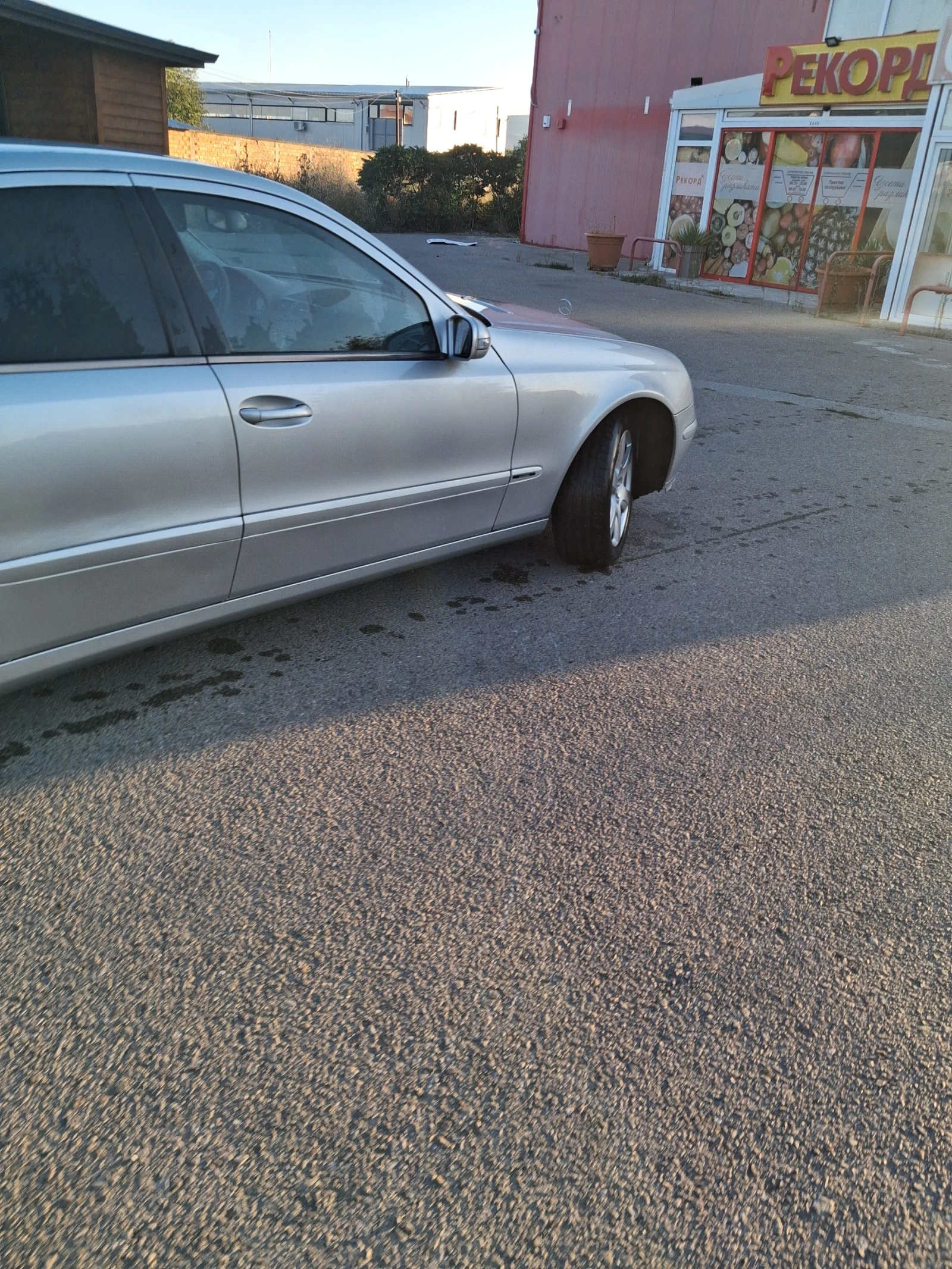 Mercedes-Benz E 220 2.2CDI 150к.с Климатроник, снимка 7 - Автомобили и джипове - 55795096