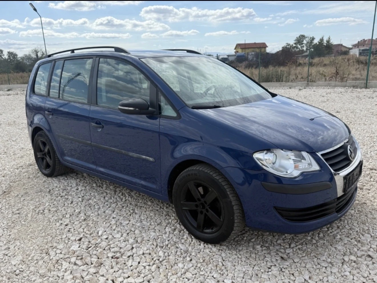 VW Touran 1.9 105, снимка 2 - Автомобили и джипове - 55888640