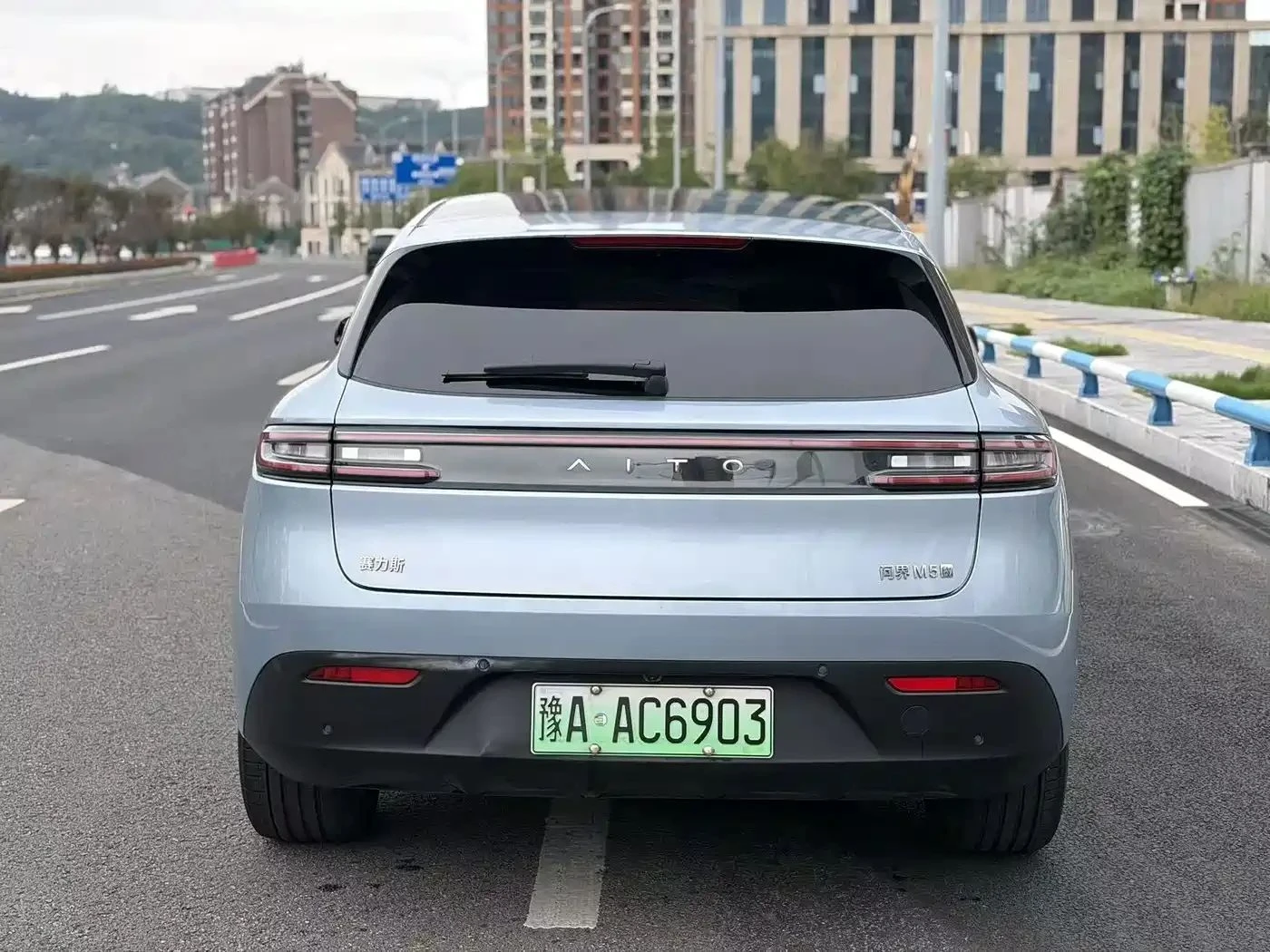 AITO 5, снимка 5 - Автомобили и джипове - 56710955