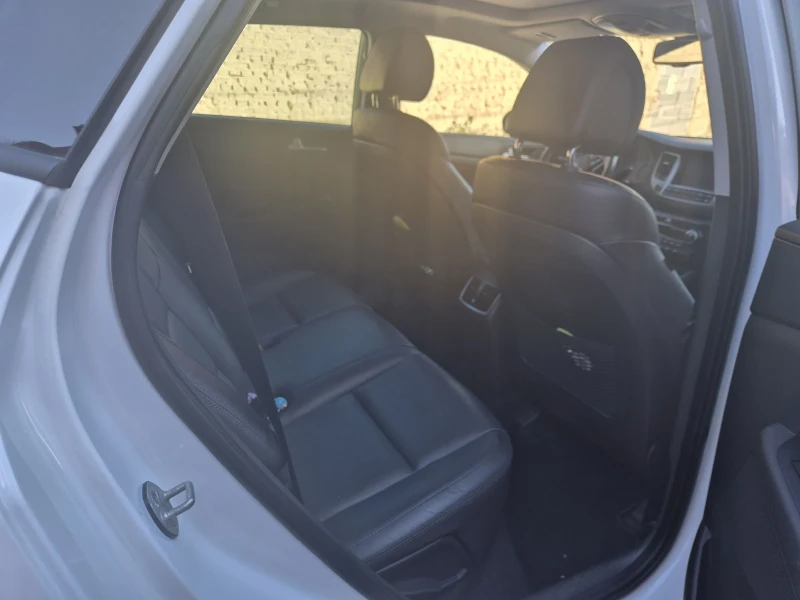 Hyundai Tucson TL, снимка 9 - Автомобили и джипове - 51525794