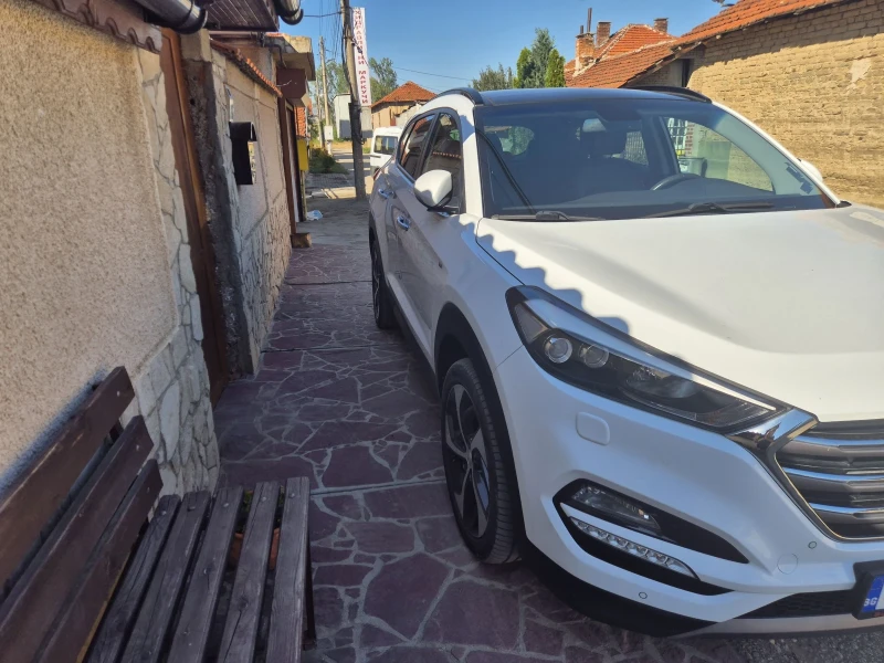 Hyundai Tucson TL, снимка 2 - Автомобили и джипове - 51525794