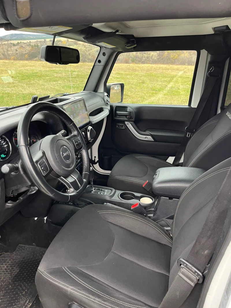 Jeep Wrangler Sahara 3.6, снимка 6 - Автомобили и джипове - 52321278