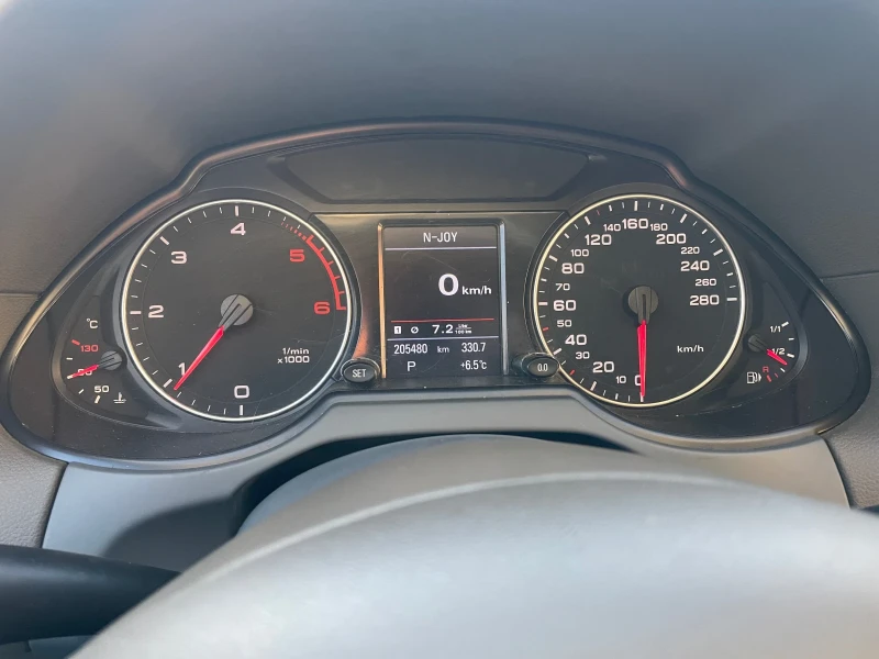 Audi Q5 2.0 TDI Quattro, снимка 15 - Автомобили и джипове - 52791943