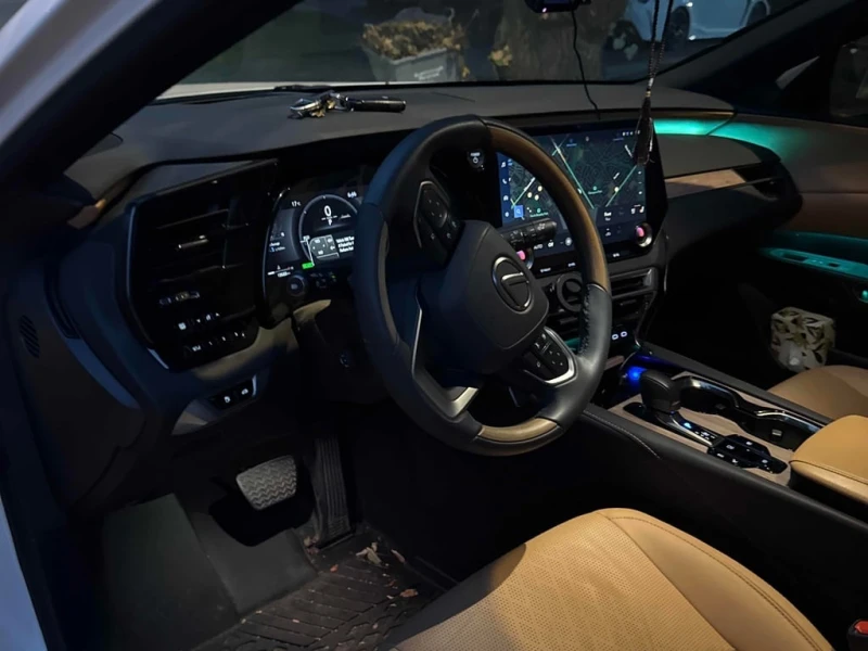 Lexus RX 350h * CARFAX * ВСИЧКИ ЕКСТРИ ЗА МОДЕЛА, снимка 5 - Автомобили и джипове - 53301839