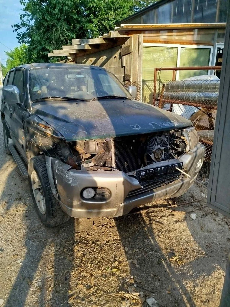 Mitsubishi Pajero sport, снимка 3 - Автомобили и джипове - 54361315