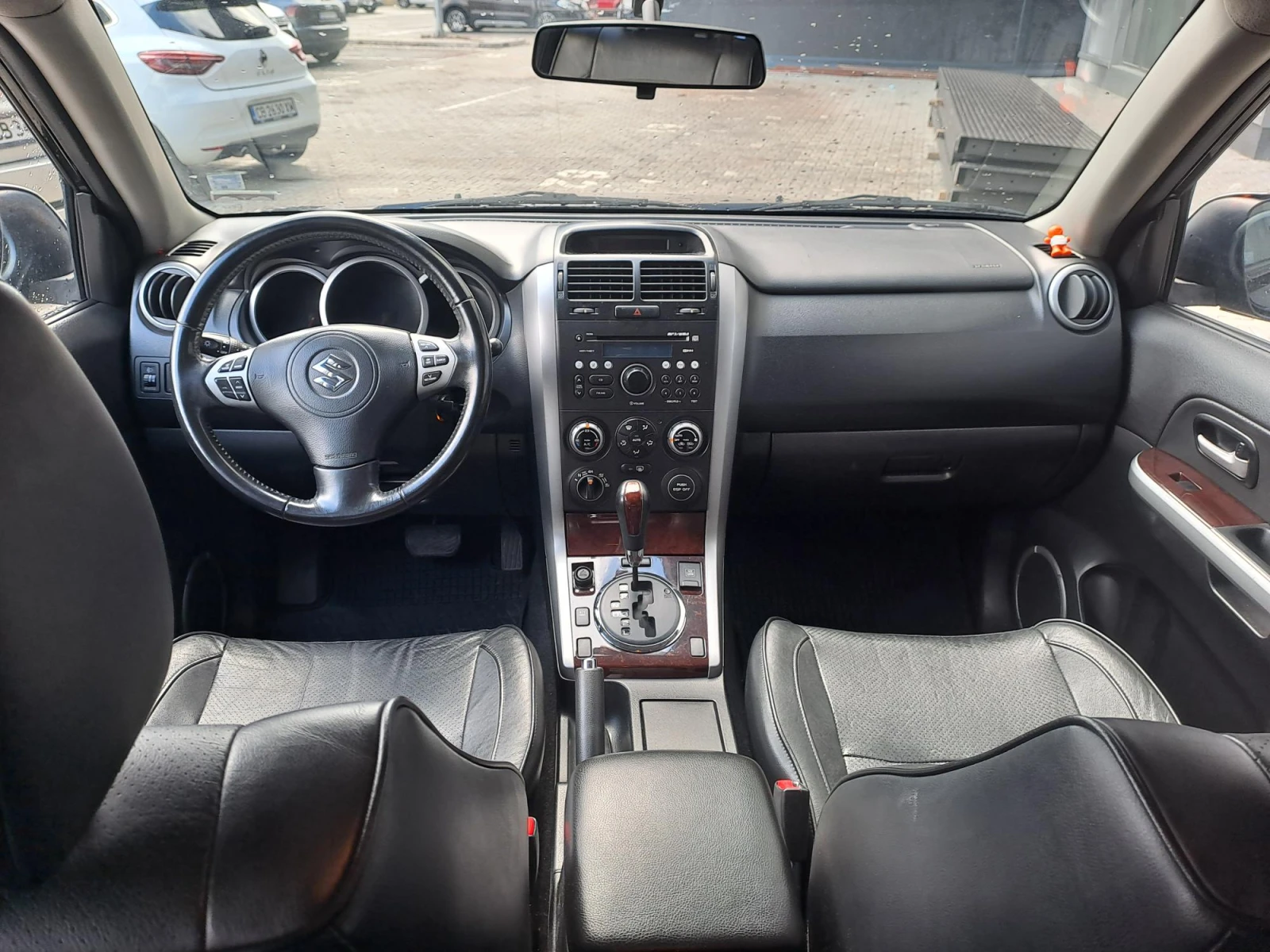 Suzuki Grand vitara 2.0 JLXEL AUTO, снимка 16 - Автомобили и джипове - 53727631