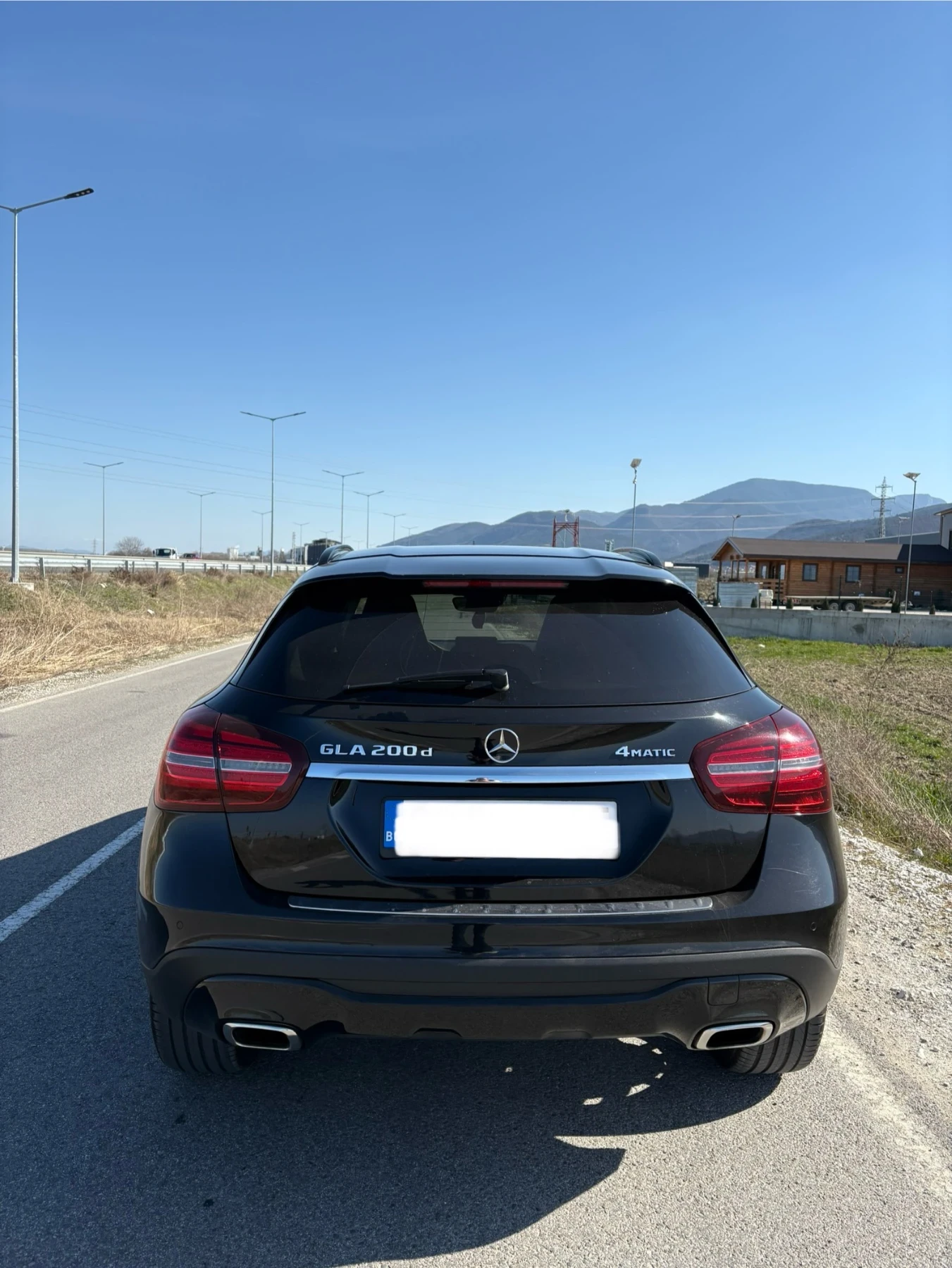 Mercedes-Benz GLA 200 d 4matic, снимка 3 - Автомобили и джипове - 53847562
