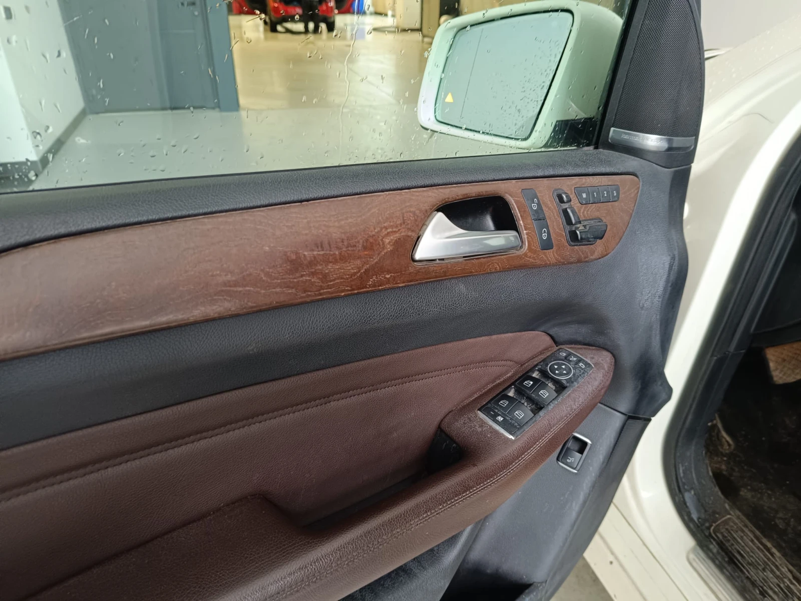 Mercedes-Benz ML 350 Cdi, снимка 10 - Автомобили и джипове - 53929836