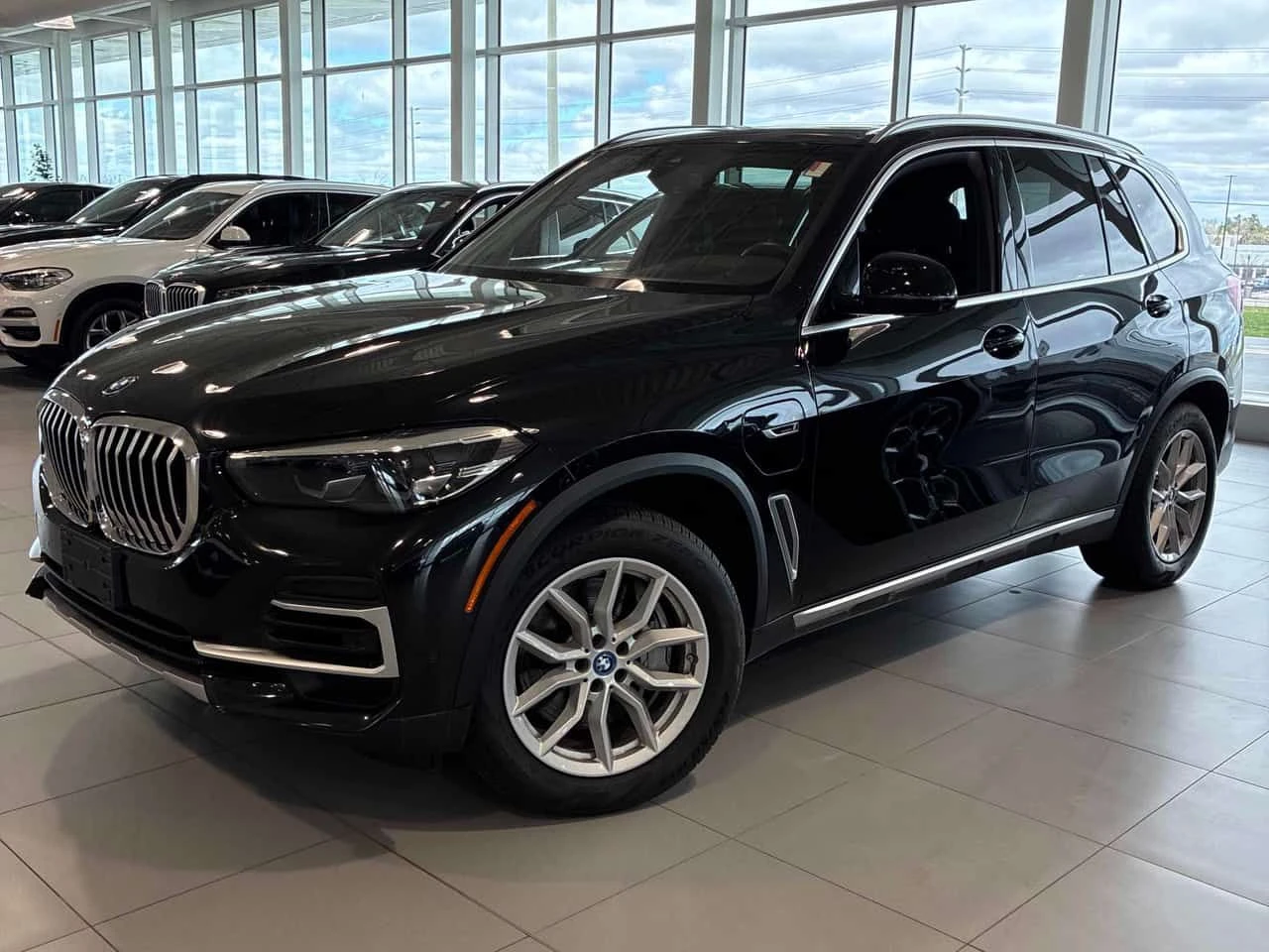 BMW X5 * xDrive45e * ОБДУХВАНЕ* 360* АМБИЕНТНО* H/K* , снимка 2 - Автомобили и джипове - 54492839