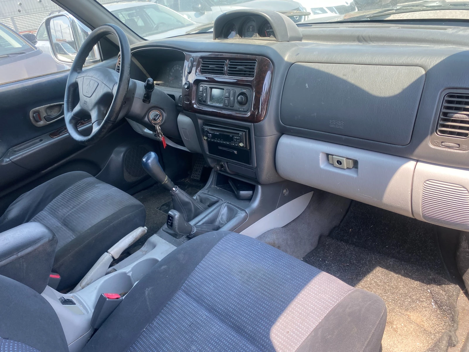Mitsubishi Pajero sport 2.5TDI 115к.с ITALY, снимка 8 - Автомобили и джипове - 55117165
