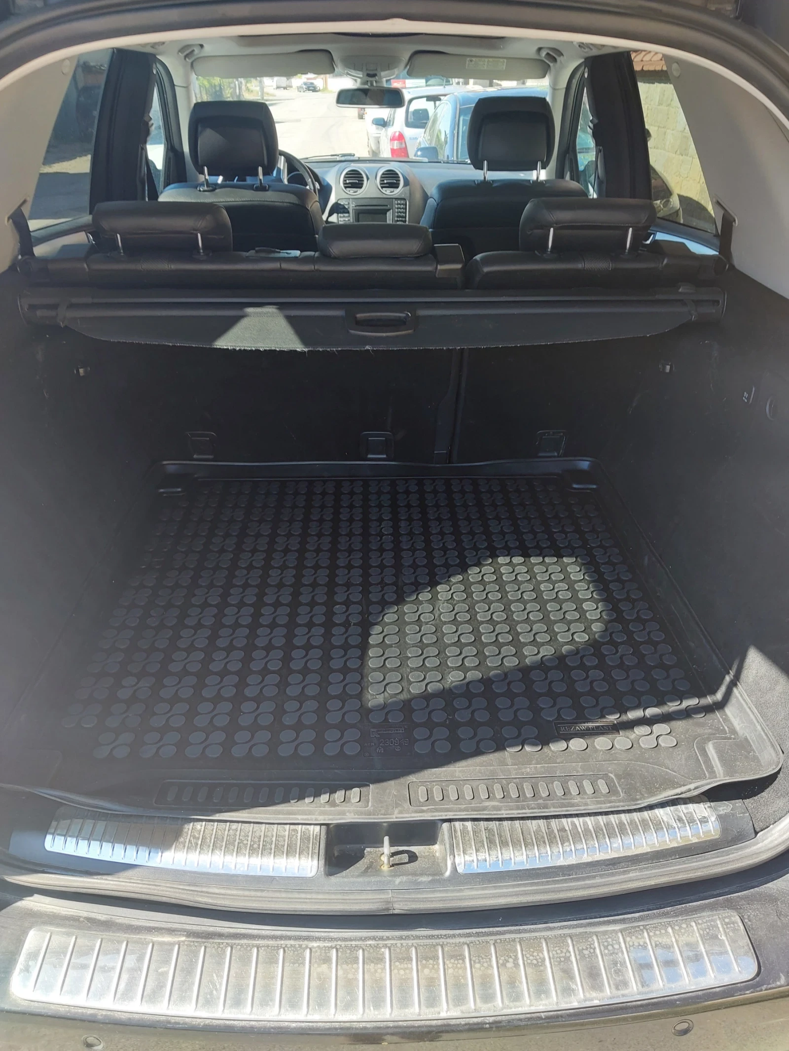 Mercedes-Benz ML 350 CDI 4MATIC, снимка 5 - Автомобили и джипове - 55743804