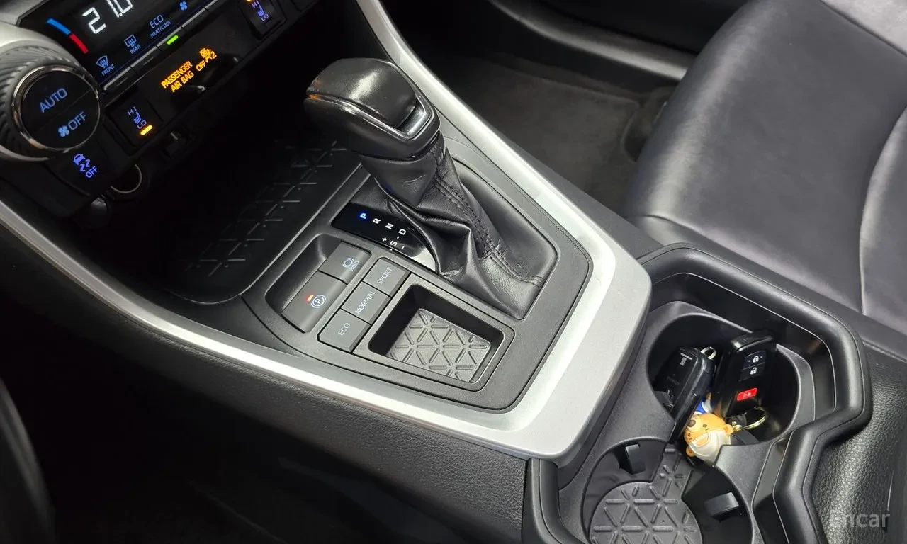 Toyota Rav4 АВТОКРЕДИТ, ЦЕНА ДО БЪЛГАРИЯ, снимка 9 - Автомобили и джипове - 56231157