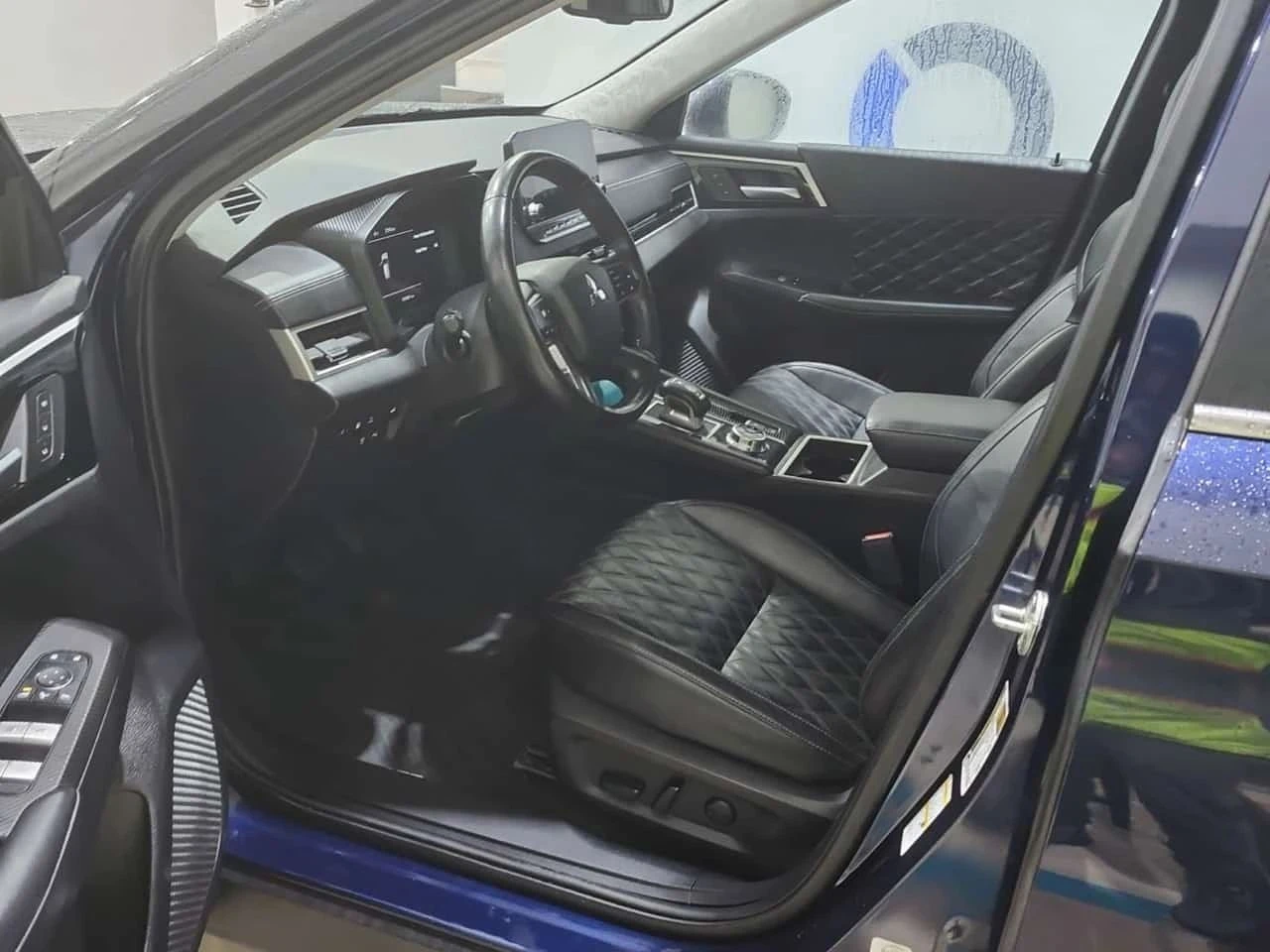 Mitsubishi Outlander, снимка 3 - Автомобили и джипове - 56688675