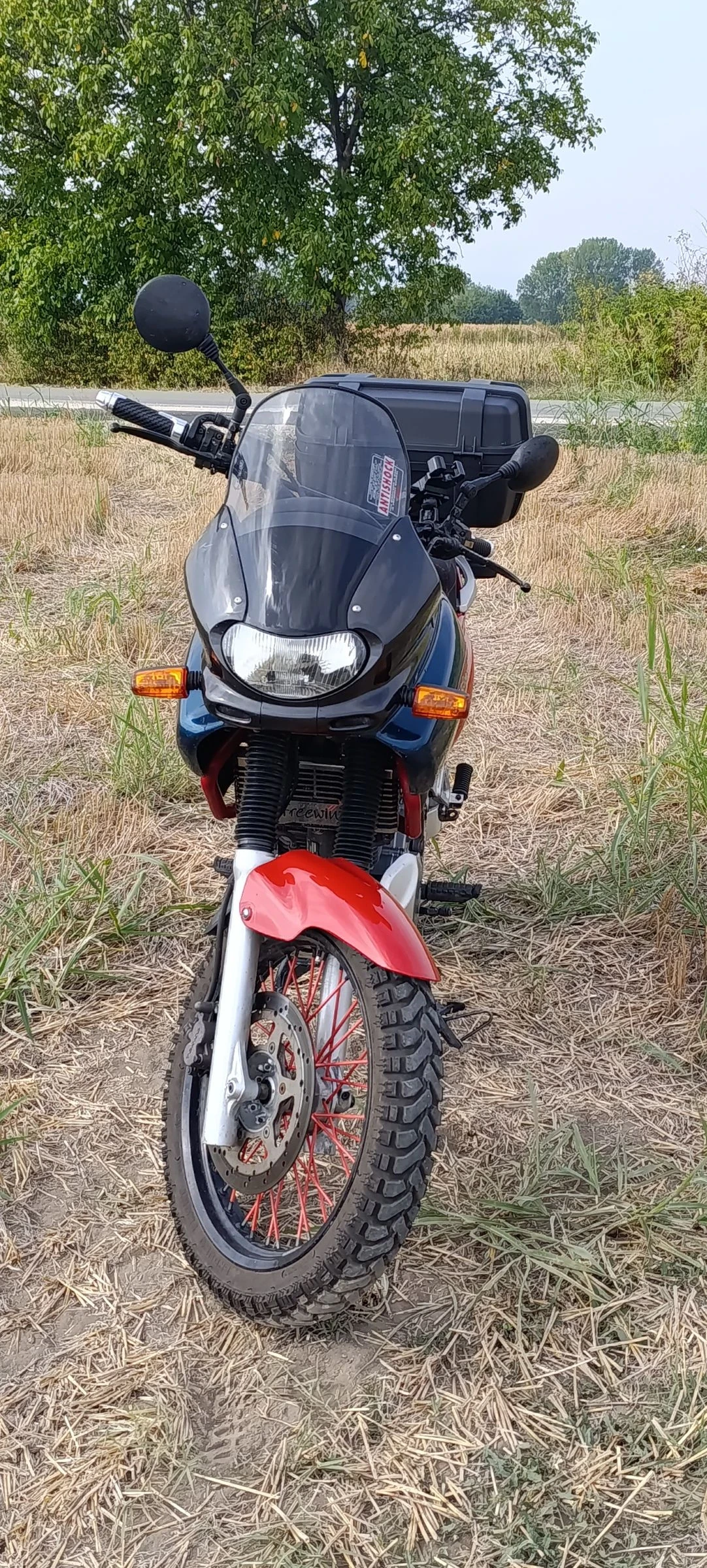 Suzuki XF 650 - изображение 2