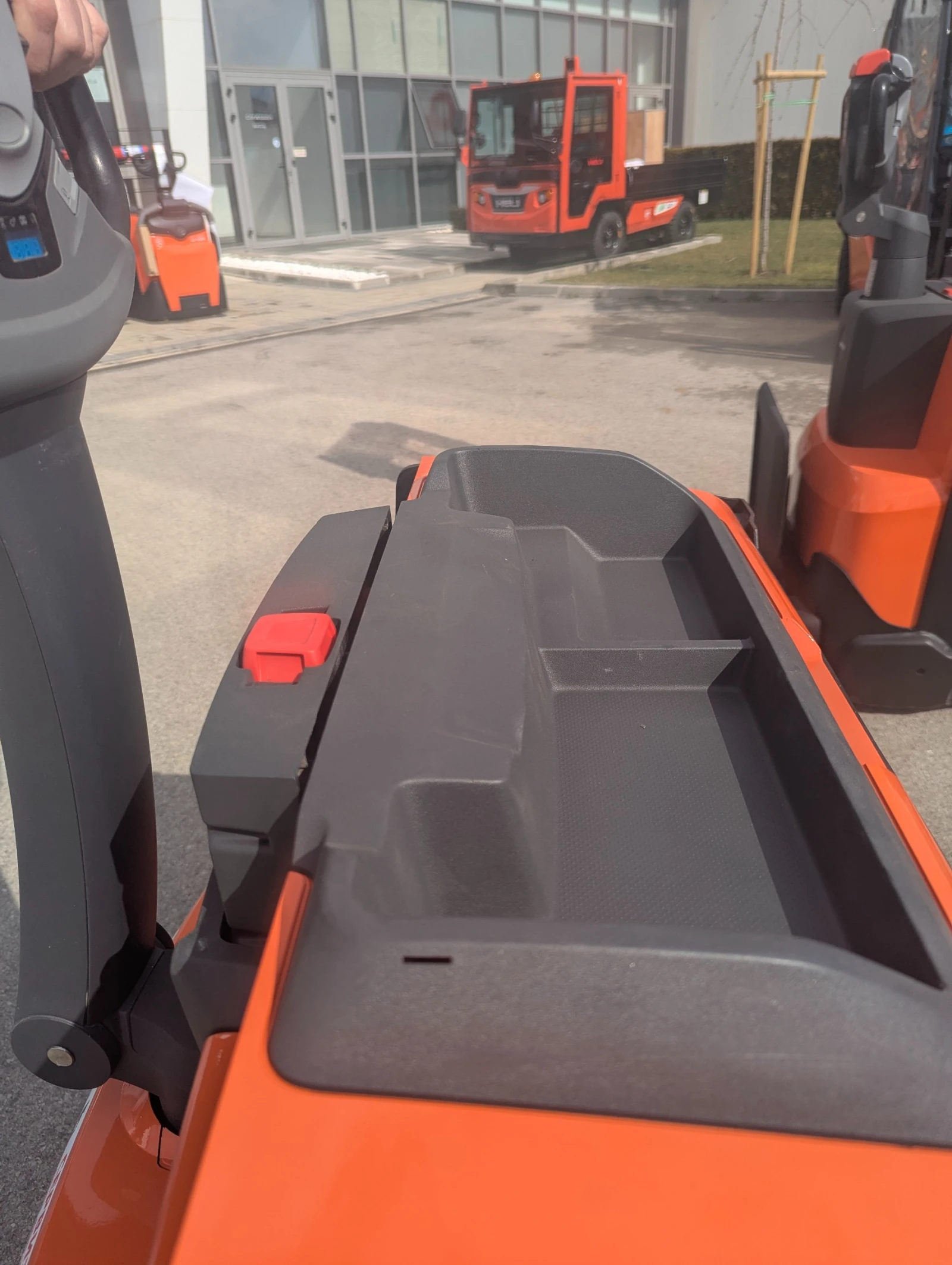 Електрокар Toyota Електрическа количка, снимка 9 - Индустриална техника - 53765926