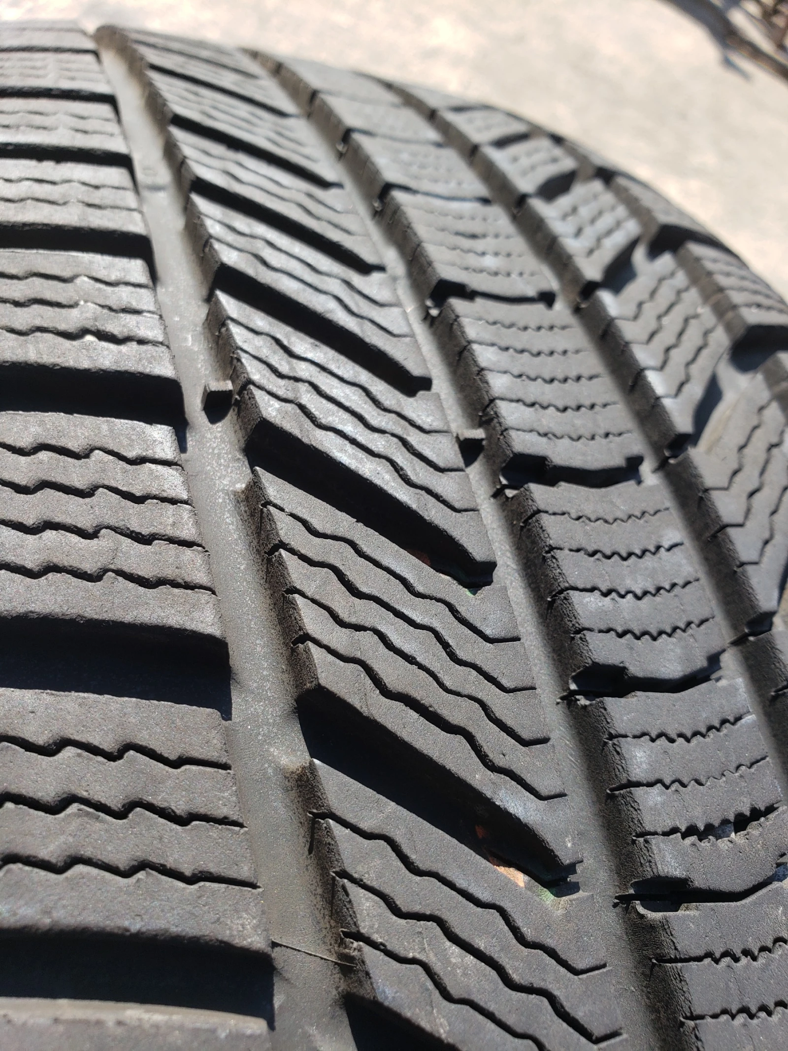  235/45R21 | Mobile.bg   5