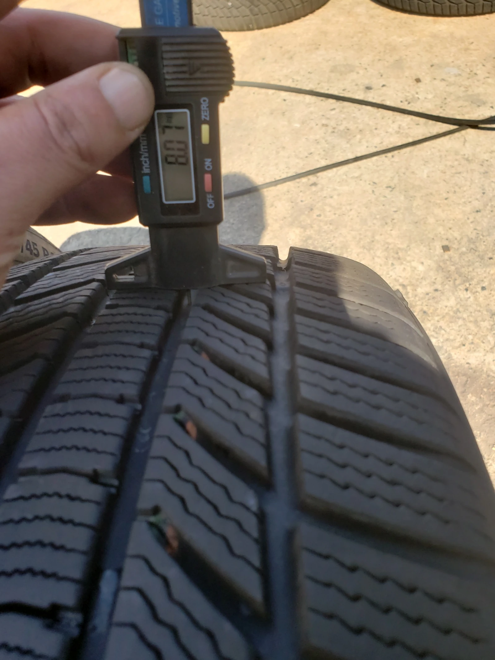  235/45R21 | Mobile.bg   8