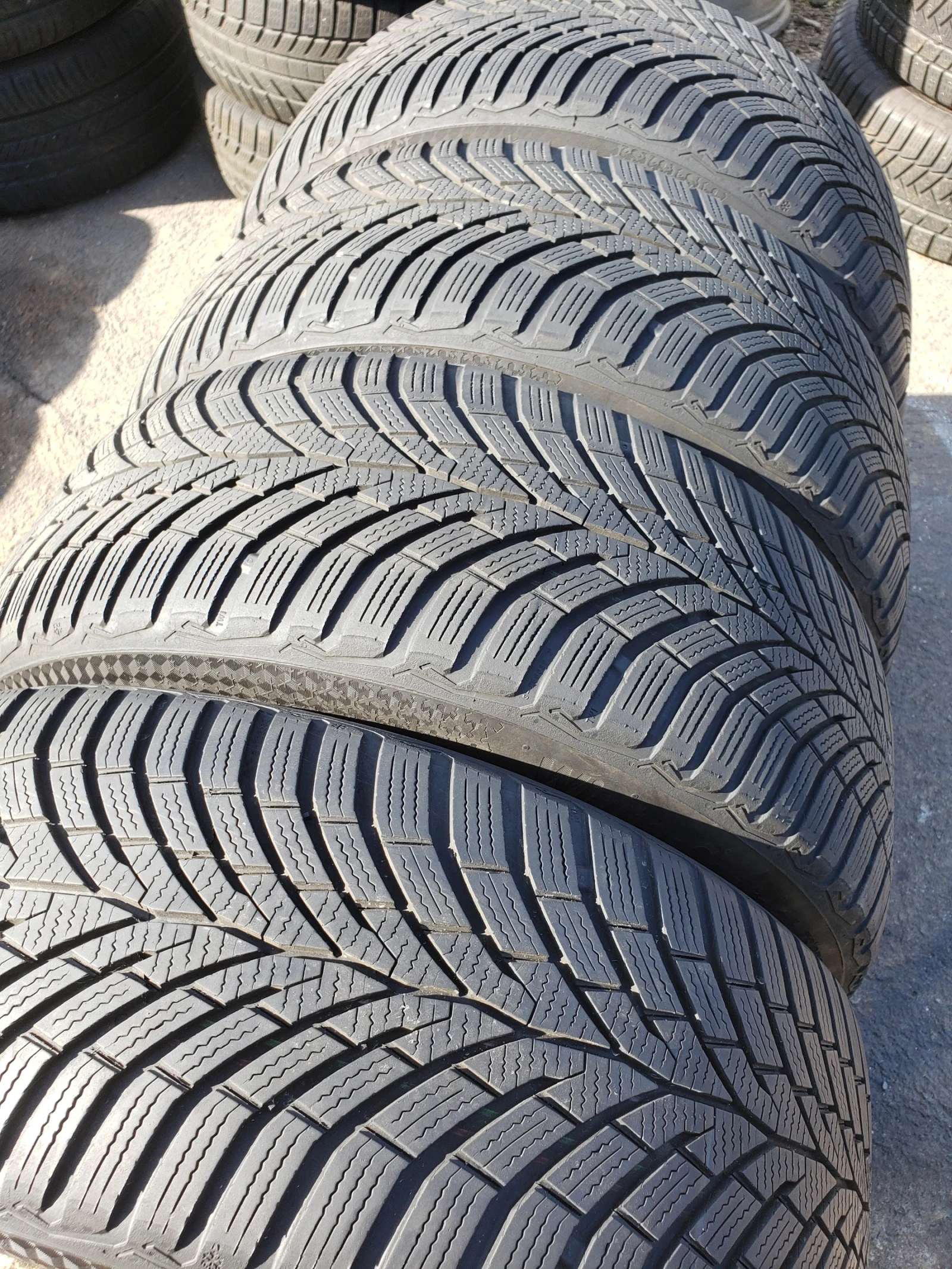 ���� 225/50R17 | Mobile.bg � ����������� 4