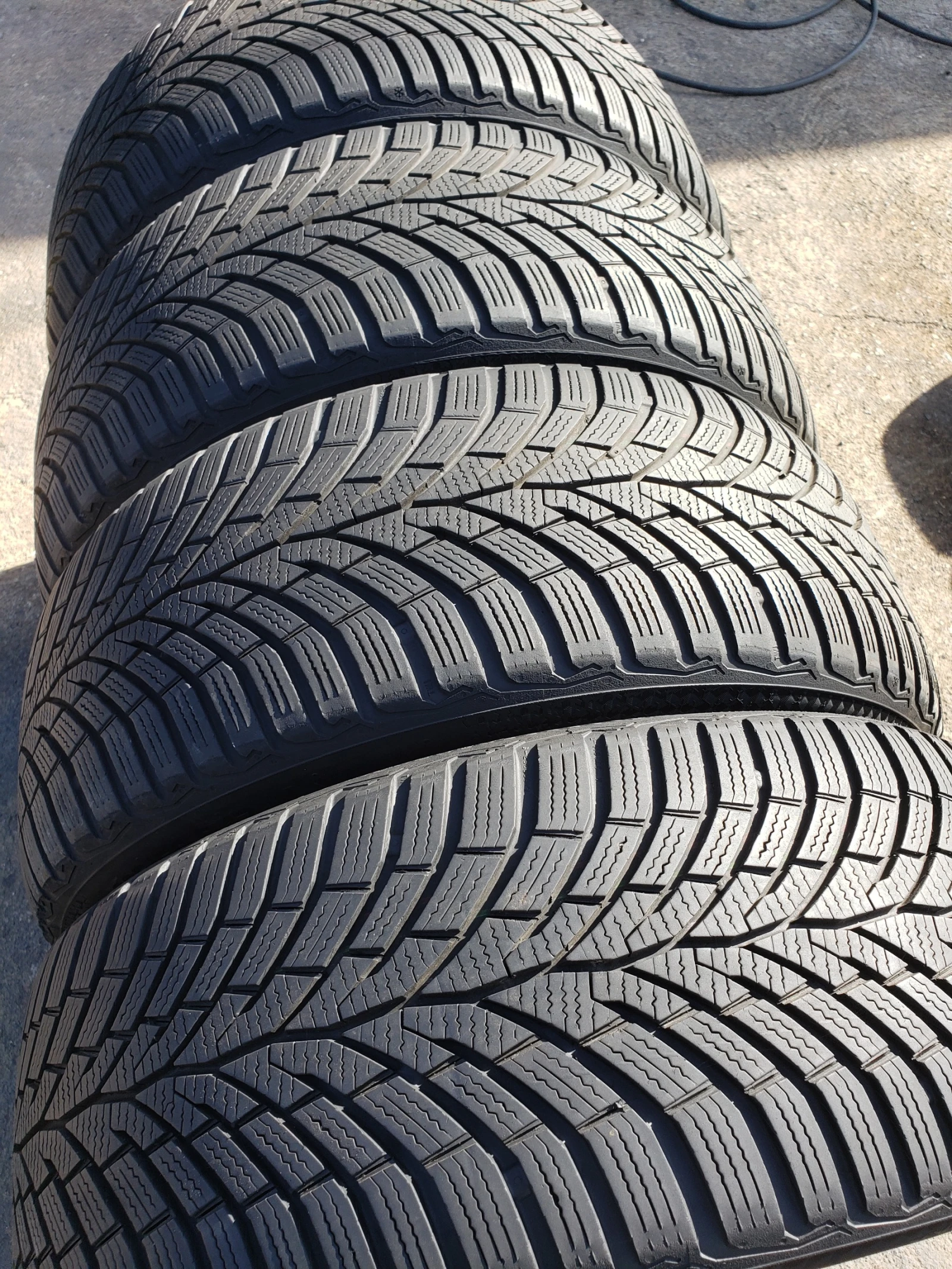 ���� 225/50R17 | Mobile.bg � ����������� 3