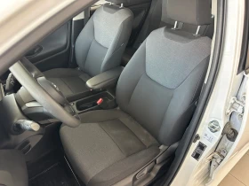 Toyota Yaris, снимка 8