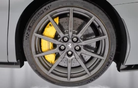 Обява за продажба на Ferrari SF 90 Stradale = Carbon Ceramic Brakes = Гаранция ~1 031 100 лв. - изображение 3