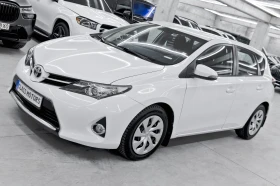 Toyota Auris 1.3i* 96000км* Камера - 8499 € / 16622.60 лв. - 53729727 2