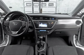 Toyota Auris 1.3i* 96000км* Камера - 8499 € / 16622.60 лв. - 53729727 13