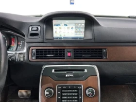 Volvo Xc70 D5 3Rd Generation - 14310 € / 27987.93 лв. - 28011234 11