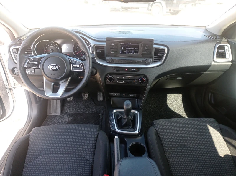 Kia Ceed SW 1.0TGi-120k.c.-/41800km/, снимка 8 - Автомобили и джипове - 46417532