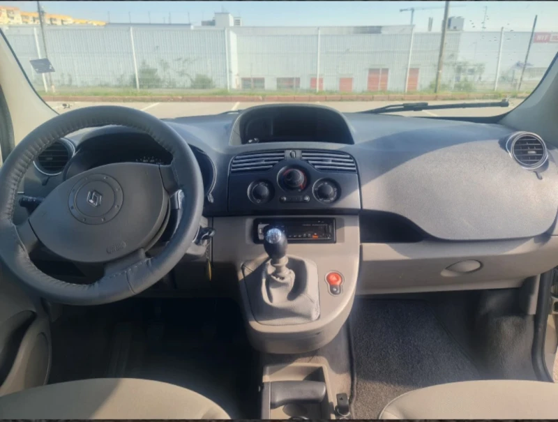 Renault Kangoo 1.5dci, снимка 8 - Автомобили и джипове - 46893431