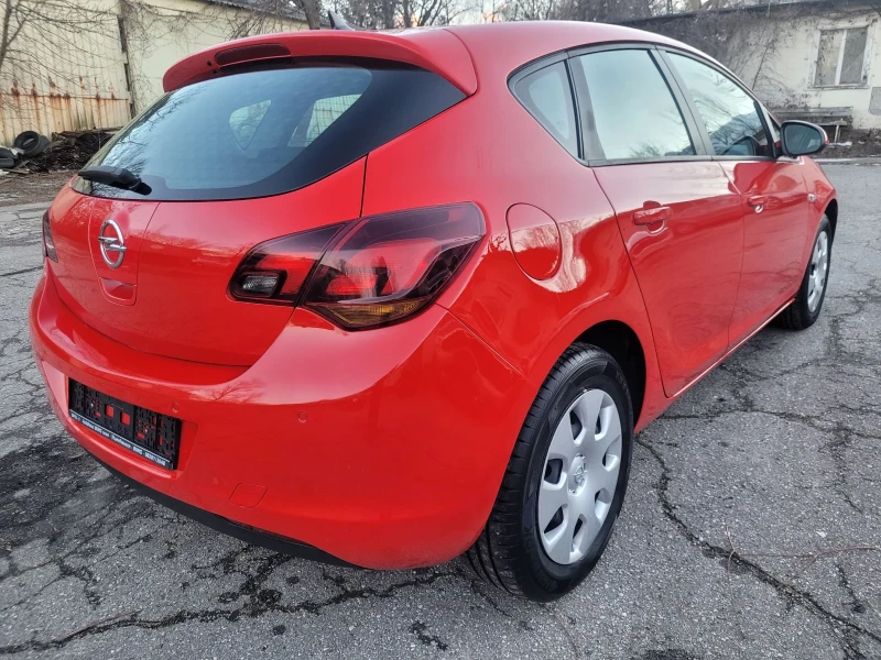 Opel Astra 1.6 автоматик, снимка 4 - Автомобили и джипове - 47275108