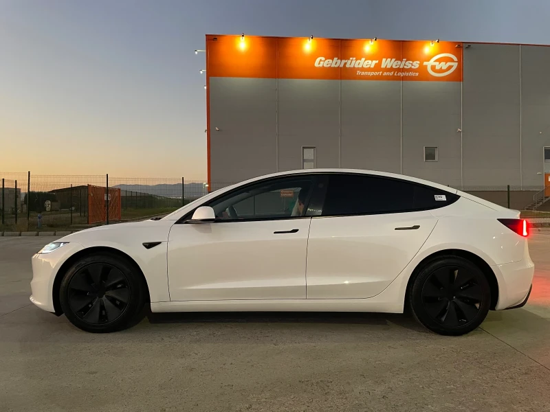 Tesla Model 3 New model 2024 LongRange, снимка 4 - Автомобили и джипове - 47381257