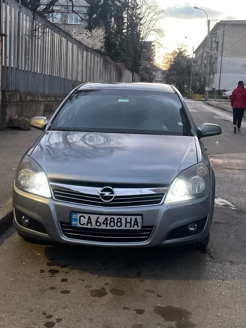 Opel Astra H, снимка 9 - Автомобили и джипове - 47437070