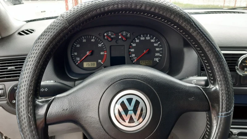 VW Golf, снимка 9 - Автомобили и джипове - 47526965