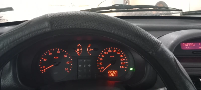 Renault Clio, снимка 5 - Автомобили и джипове - 47698220