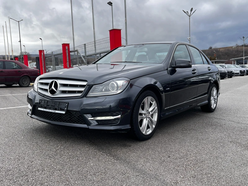 Mercedes-Benz C 220 CDi Avantgarde 142000km, снимка 1 - Автомобили и джипове - 48305389