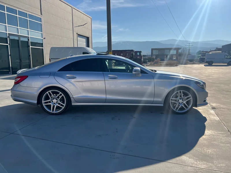 Mercedes-Benz CLS 350 AMG-KEYLESS-DISTRONIC-PLUS-BLIND-SPOT-LANE-ASSIST, снимка 8 - Автомобили и джипове - 48618139