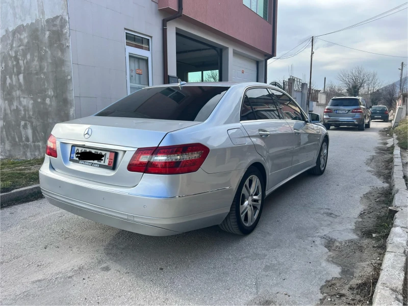 Mercedes-Benz E 250 Avntgarde, снимка 3 - Автомобили и джипове - 49003595